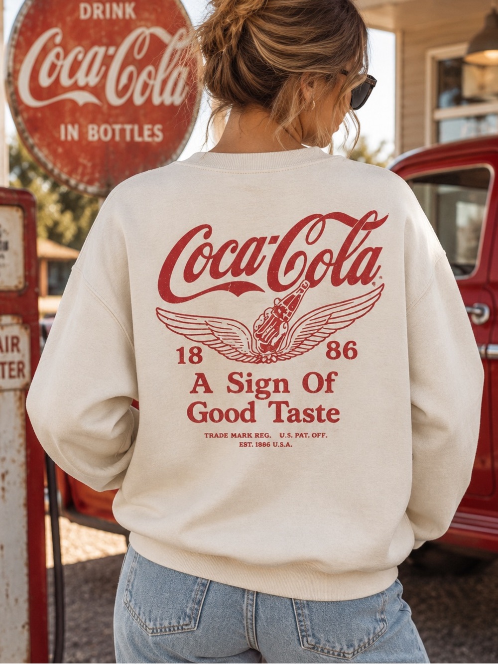 Coca-Cola A Sign of Good Taste Graphic Crewneck Sweatshirt Size S